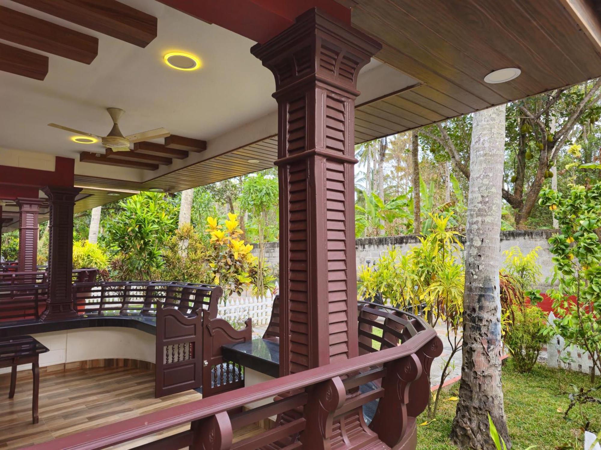 Leisure Valley Beach Resort Varkala Luaran gambar
